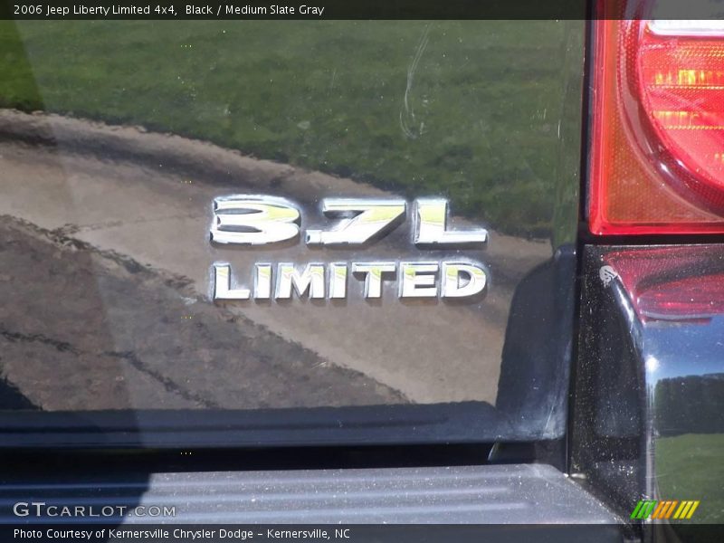 Black / Medium Slate Gray 2006 Jeep Liberty Limited 4x4