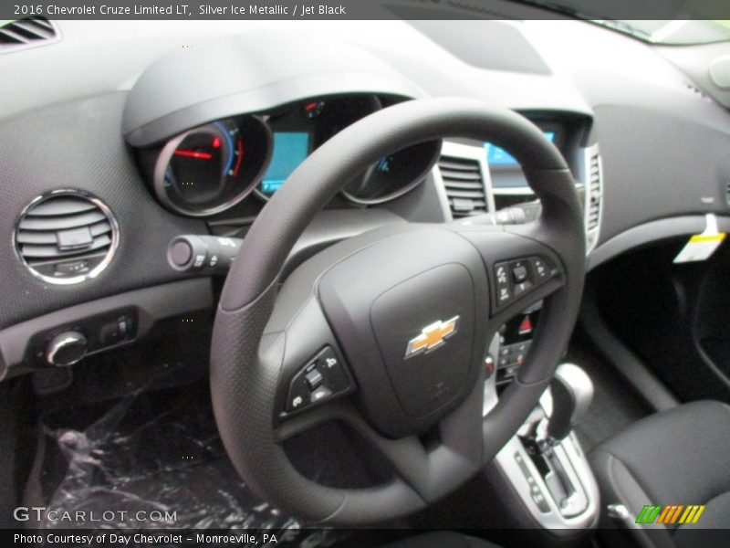 Silver Ice Metallic / Jet Black 2016 Chevrolet Cruze Limited LT