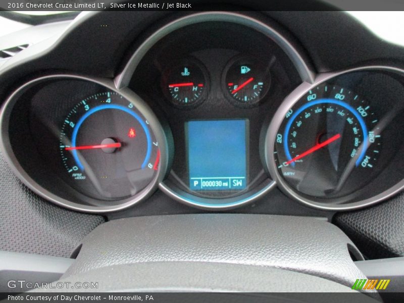 Silver Ice Metallic / Jet Black 2016 Chevrolet Cruze Limited LT