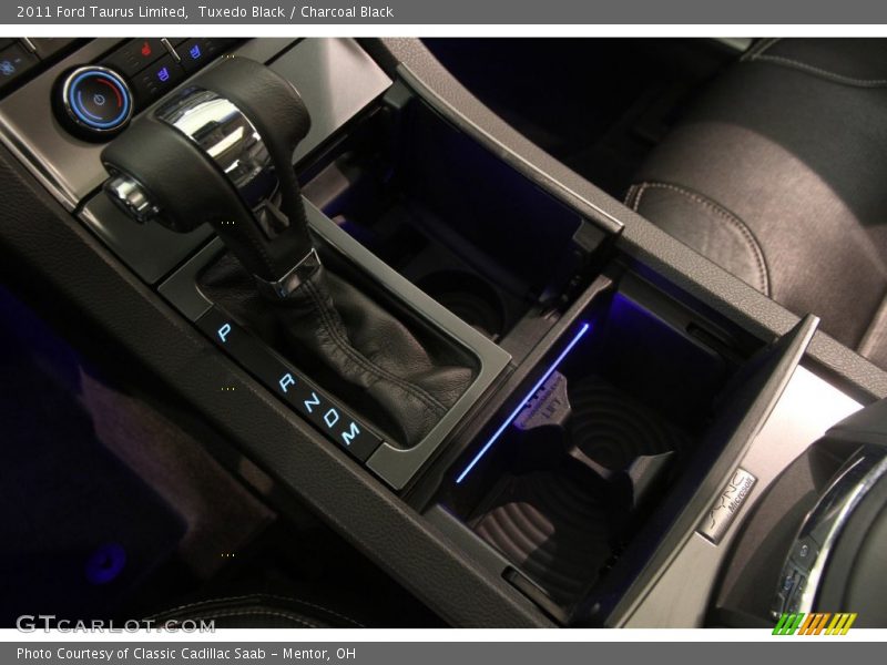 Tuxedo Black / Charcoal Black 2011 Ford Taurus Limited
