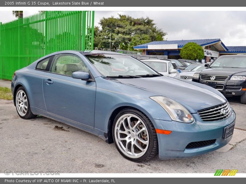 Front 3/4 View of 2005 G 35 Coupe