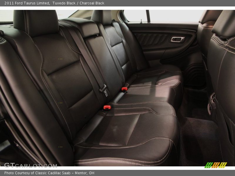Tuxedo Black / Charcoal Black 2011 Ford Taurus Limited