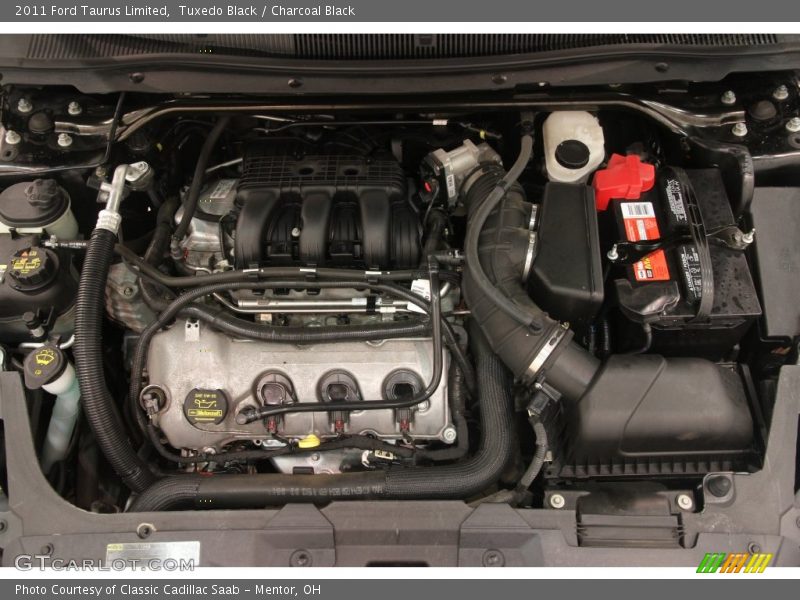 Tuxedo Black / Charcoal Black 2011 Ford Taurus Limited