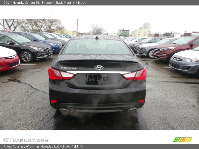 Phantom Black Metallic / Black 2014 Hyundai Sonata SE