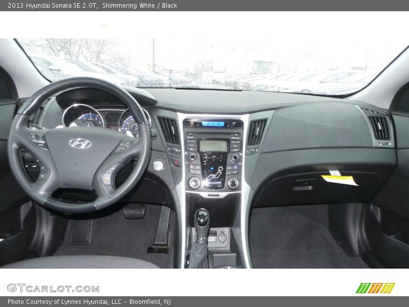 Shimmering White / Black 2013 Hyundai Sonata SE 2.0T