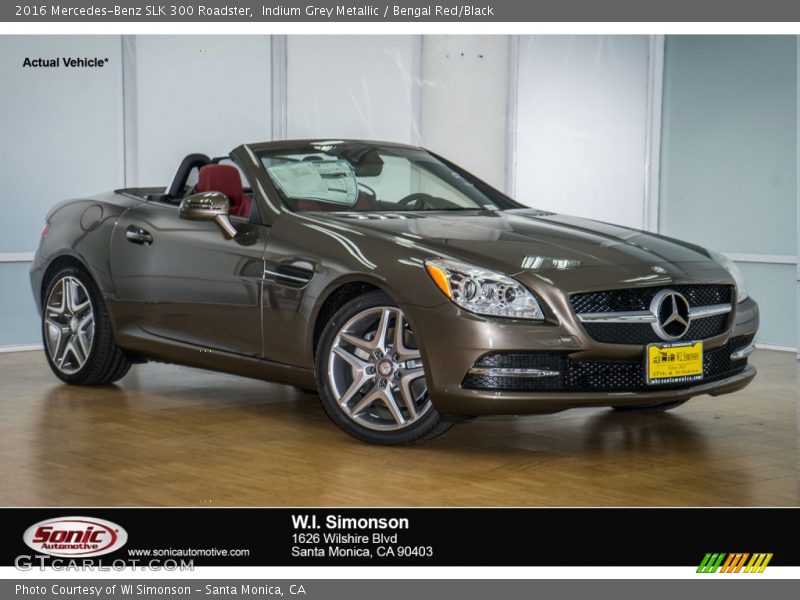 Indium Grey Metallic / Bengal Red/Black 2016 Mercedes-Benz SLK 300 Roadster