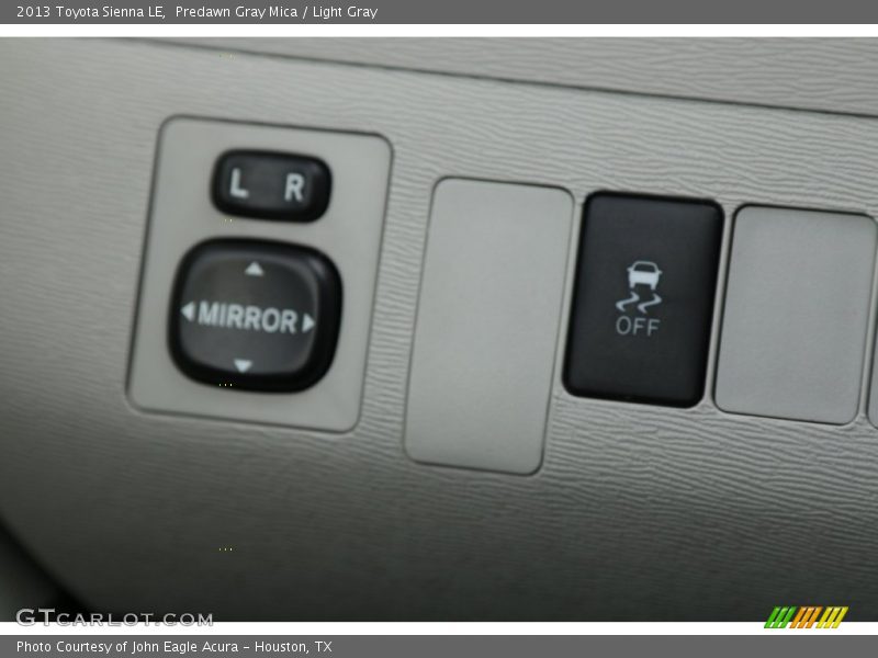 Predawn Gray Mica / Light Gray 2013 Toyota Sienna LE