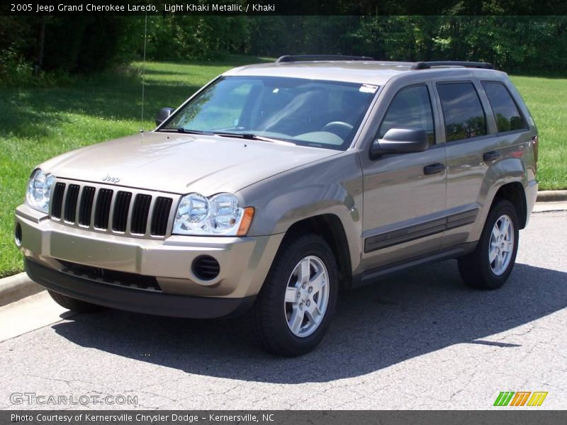Light Khaki Metallic / Khaki 2005 Jeep Grand Cherokee Laredo