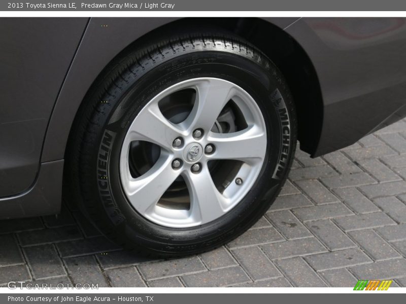 Predawn Gray Mica / Light Gray 2013 Toyota Sienna LE