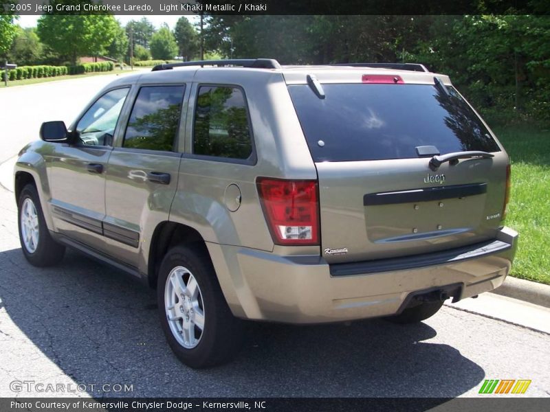 Light Khaki Metallic / Khaki 2005 Jeep Grand Cherokee Laredo