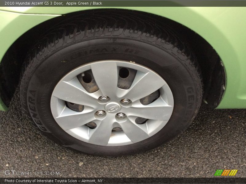 Apple Green / Black 2010 Hyundai Accent GS 3 Door