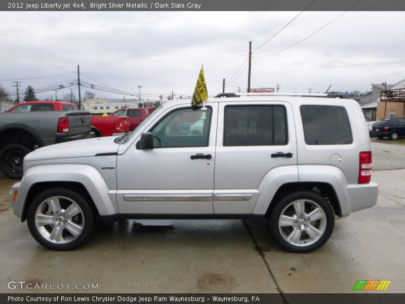 Bright Silver Metallic / Dark Slate Gray 2012 Jeep Liberty Jet 4x4