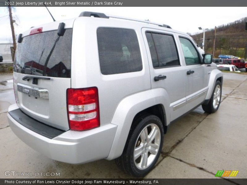 Bright Silver Metallic / Dark Slate Gray 2012 Jeep Liberty Jet 4x4