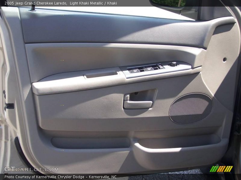 Light Khaki Metallic / Khaki 2005 Jeep Grand Cherokee Laredo