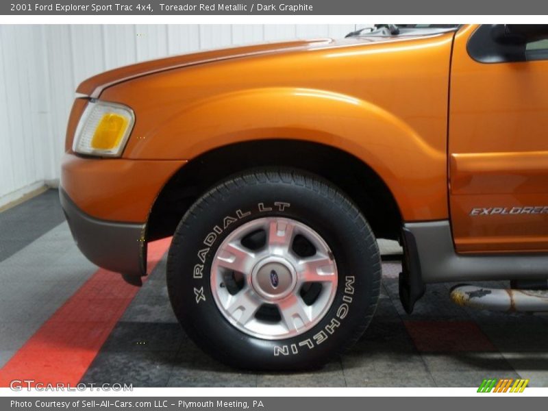 Toreador Red Metallic / Dark Graphite 2001 Ford Explorer Sport Trac 4x4