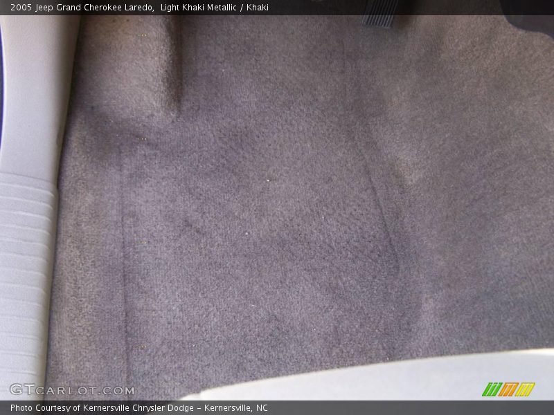Light Khaki Metallic / Khaki 2005 Jeep Grand Cherokee Laredo