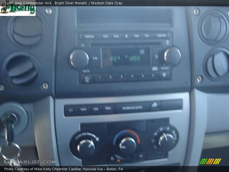 Bright Silver Metallic / Medium Slate Gray 2006 Jeep Commander 4x4