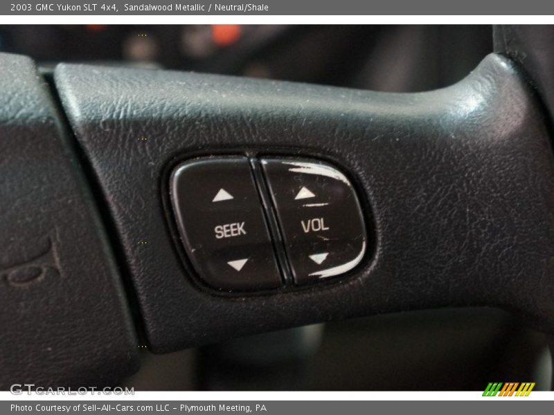 Sandalwood Metallic / Neutral/Shale 2003 GMC Yukon SLT 4x4