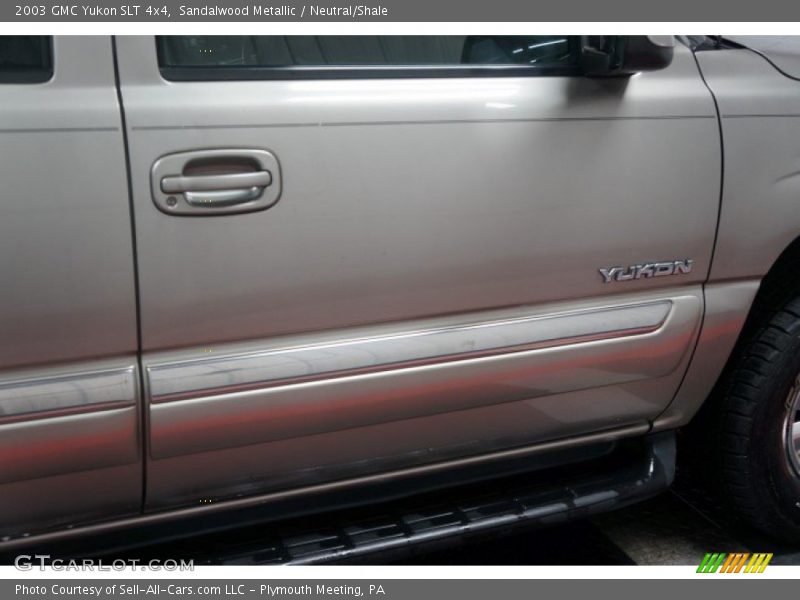 Sandalwood Metallic / Neutral/Shale 2003 GMC Yukon SLT 4x4