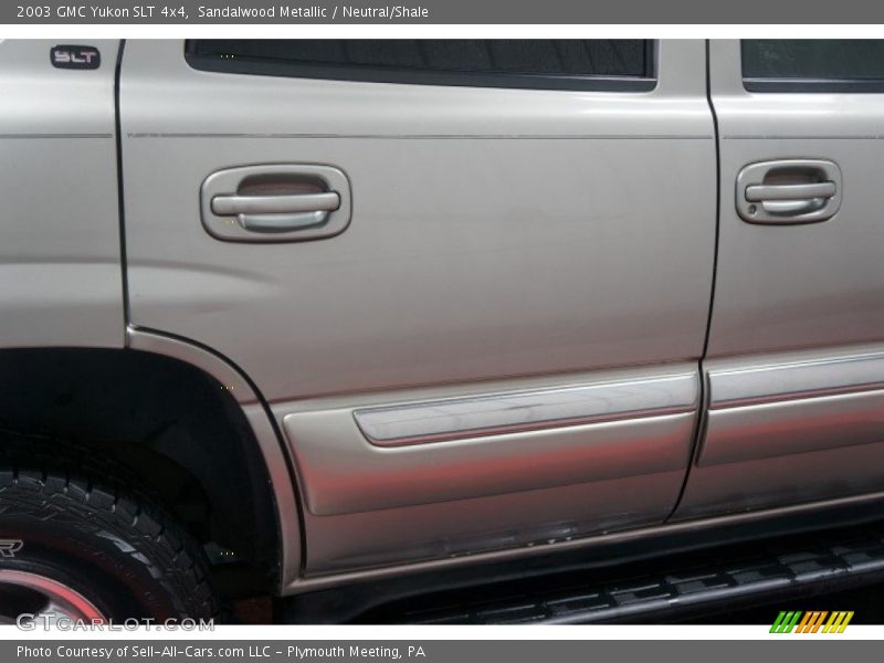 Sandalwood Metallic / Neutral/Shale 2003 GMC Yukon SLT 4x4