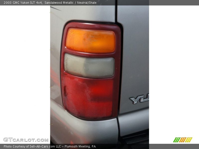 Sandalwood Metallic / Neutral/Shale 2003 GMC Yukon SLT 4x4