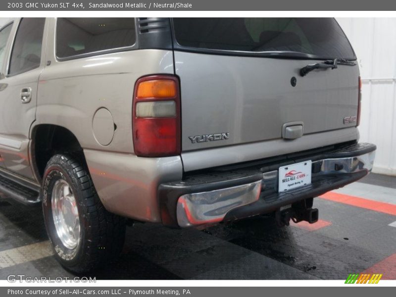 Sandalwood Metallic / Neutral/Shale 2003 GMC Yukon SLT 4x4