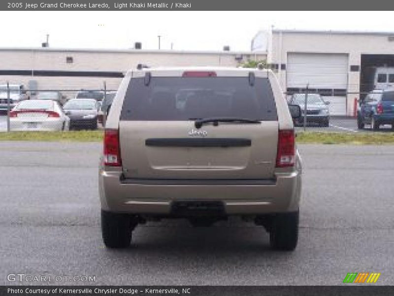 Light Khaki Metallic / Khaki 2005 Jeep Grand Cherokee Laredo