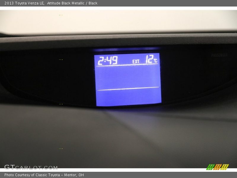 Attitude Black Metallic / Black 2013 Toyota Venza LE