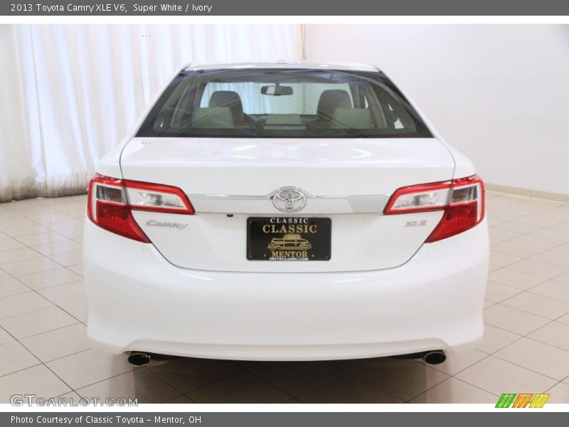 Super White / Ivory 2013 Toyota Camry XLE V6