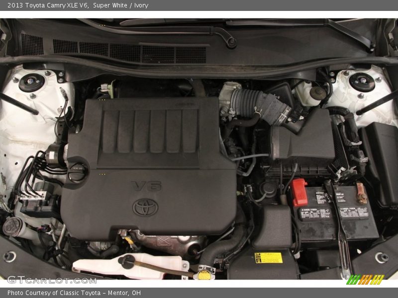 Super White / Ivory 2013 Toyota Camry XLE V6