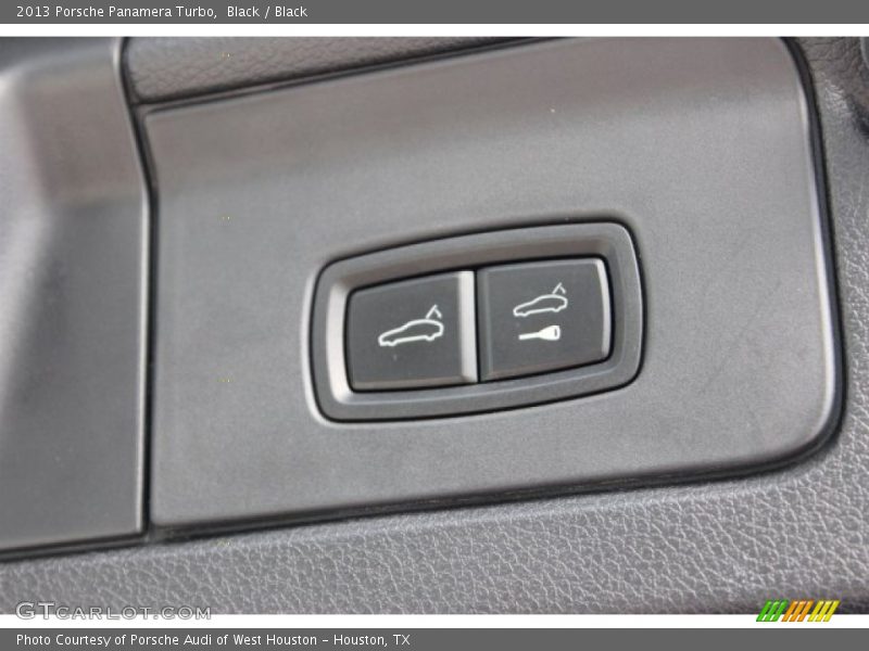 Black / Black 2013 Porsche Panamera Turbo
