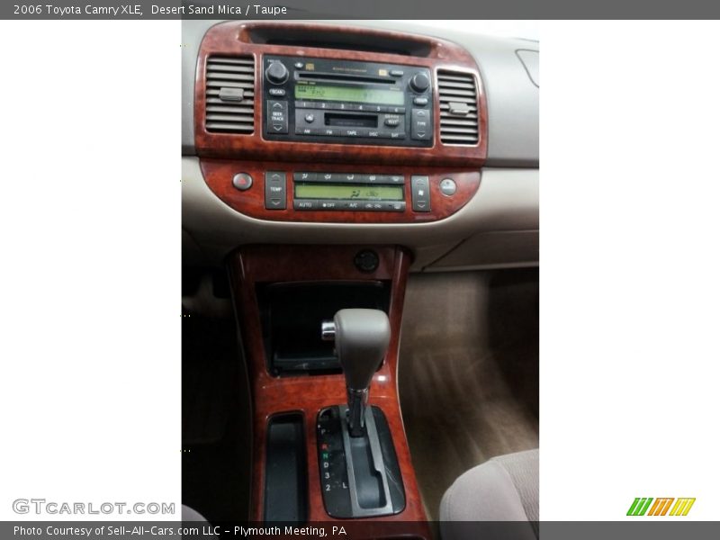 Desert Sand Mica / Taupe 2006 Toyota Camry XLE