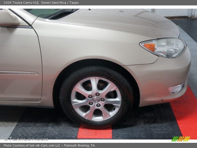 Desert Sand Mica / Taupe 2006 Toyota Camry XLE