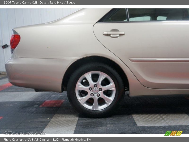 Desert Sand Mica / Taupe 2006 Toyota Camry XLE