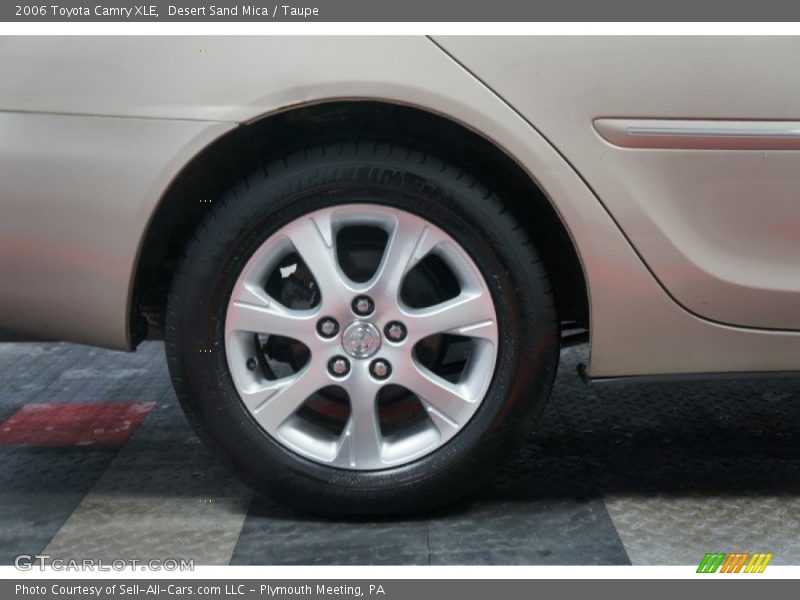 Desert Sand Mica / Taupe 2006 Toyota Camry XLE