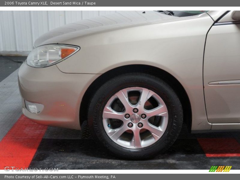 Desert Sand Mica / Taupe 2006 Toyota Camry XLE