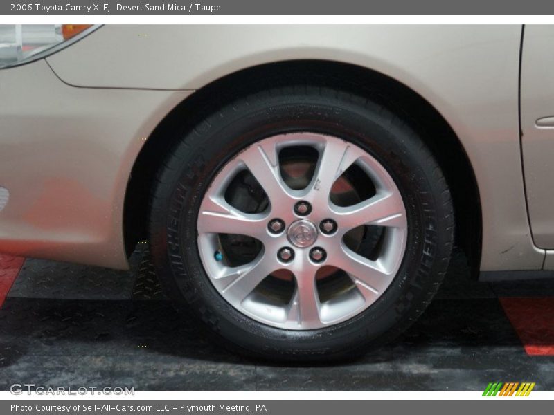 Desert Sand Mica / Taupe 2006 Toyota Camry XLE