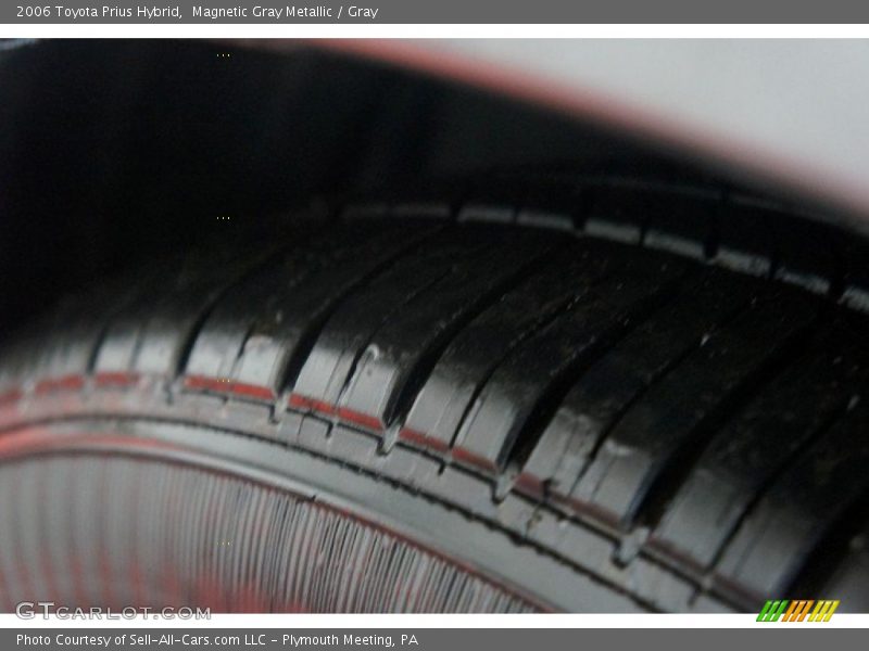 Magnetic Gray Metallic / Gray 2006 Toyota Prius Hybrid