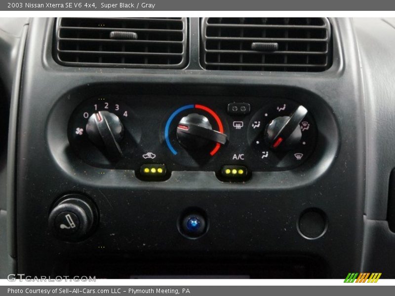 Super Black / Gray 2003 Nissan Xterra SE V6 4x4