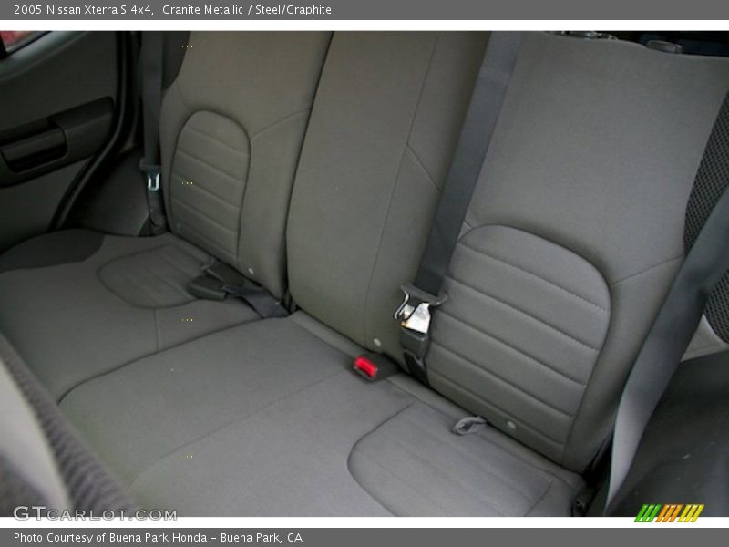Granite Metallic / Steel/Graphite 2005 Nissan Xterra S 4x4