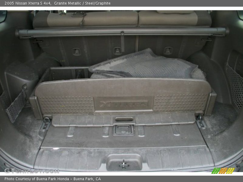 Granite Metallic / Steel/Graphite 2005 Nissan Xterra S 4x4