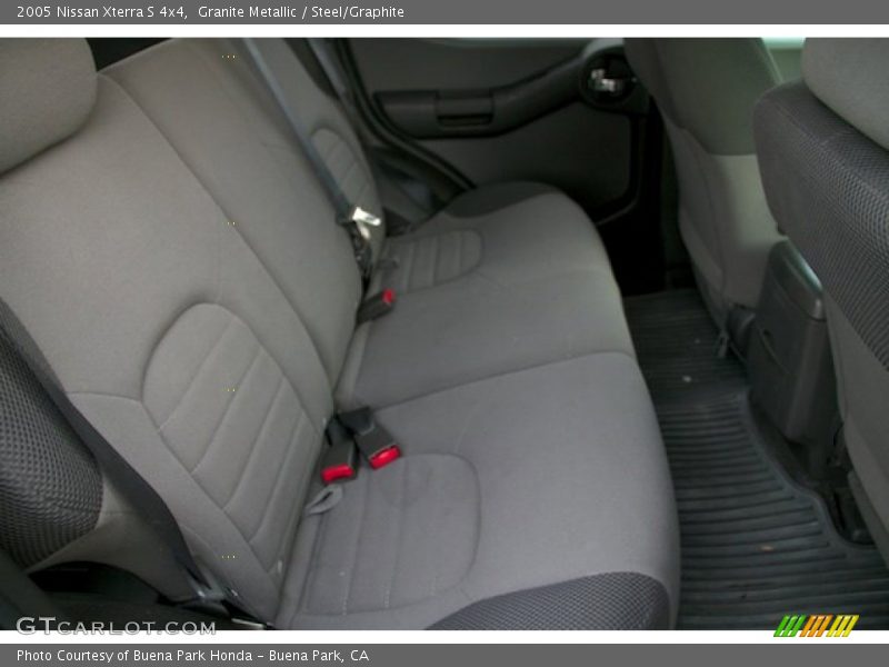 Granite Metallic / Steel/Graphite 2005 Nissan Xterra S 4x4