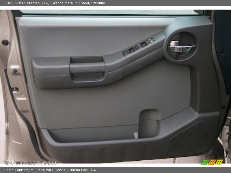 Granite Metallic / Steel/Graphite 2005 Nissan Xterra S 4x4