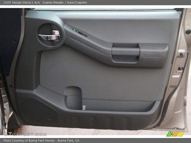 Granite Metallic / Steel/Graphite 2005 Nissan Xterra S 4x4