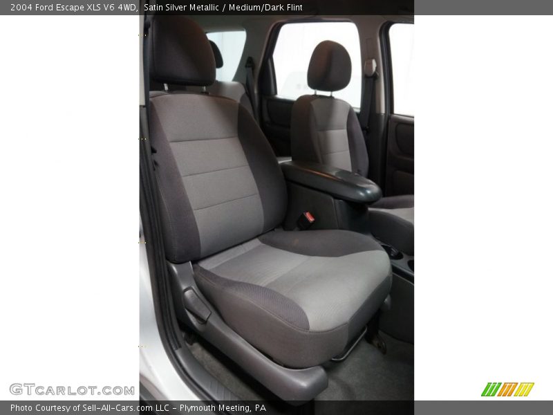 Satin Silver Metallic / Medium/Dark Flint 2004 Ford Escape XLS V6 4WD