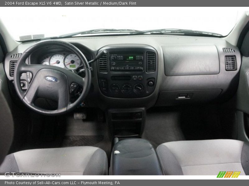 Satin Silver Metallic / Medium/Dark Flint 2004 Ford Escape XLS V6 4WD
