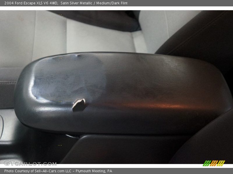 Satin Silver Metallic / Medium/Dark Flint 2004 Ford Escape XLS V6 4WD