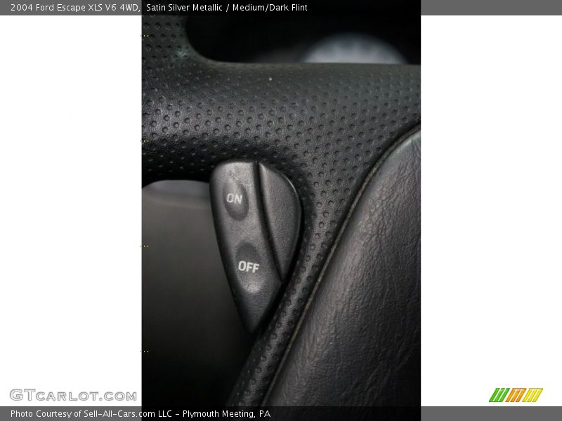 Satin Silver Metallic / Medium/Dark Flint 2004 Ford Escape XLS V6 4WD