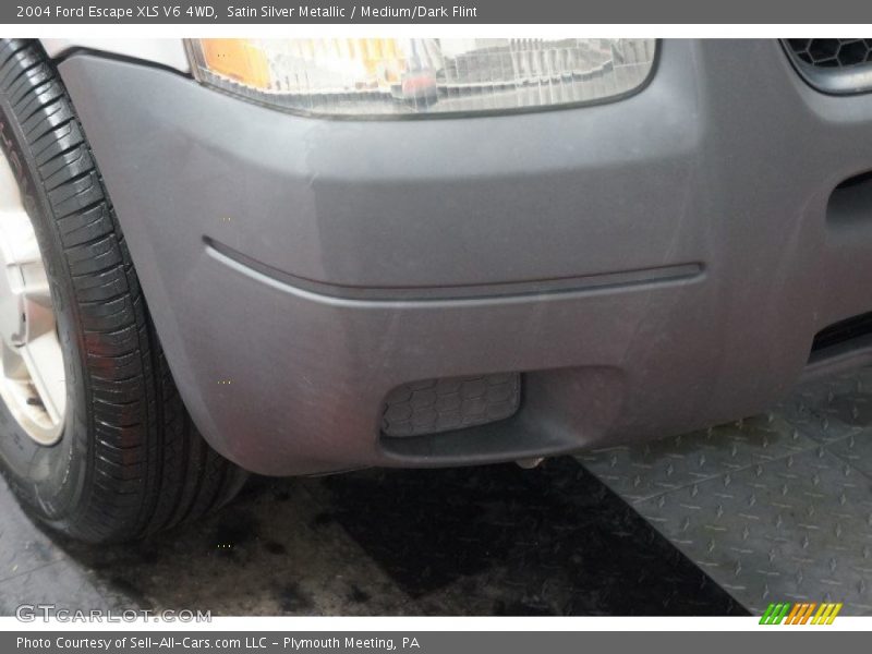 Satin Silver Metallic / Medium/Dark Flint 2004 Ford Escape XLS V6 4WD