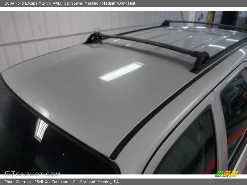 Satin Silver Metallic / Medium/Dark Flint 2004 Ford Escape XLS V6 4WD